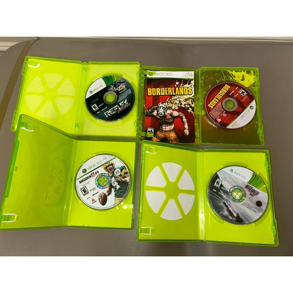 Xbox 360 Bundle - Picture 2 of 7